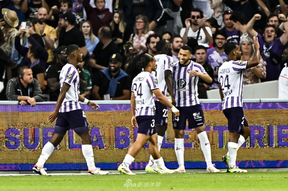 门和控球 门和控球