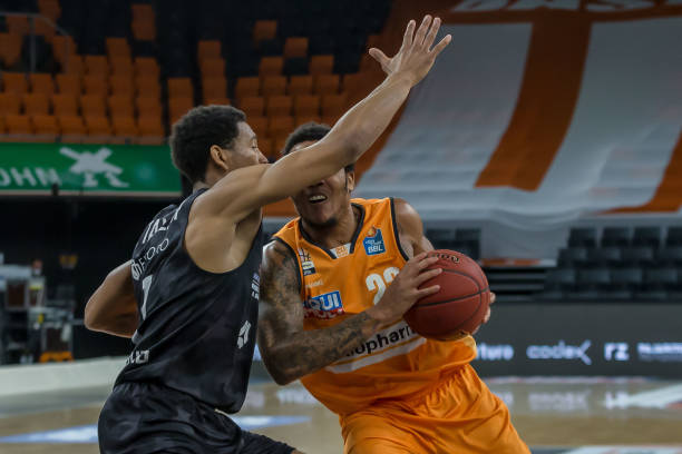 本场比赛中 本场比赛中