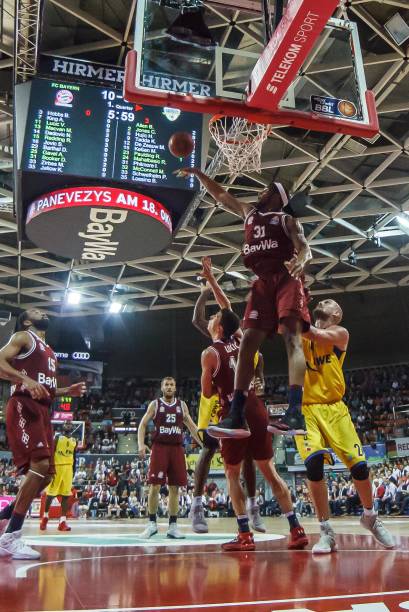 这不仅是她 这不仅是她